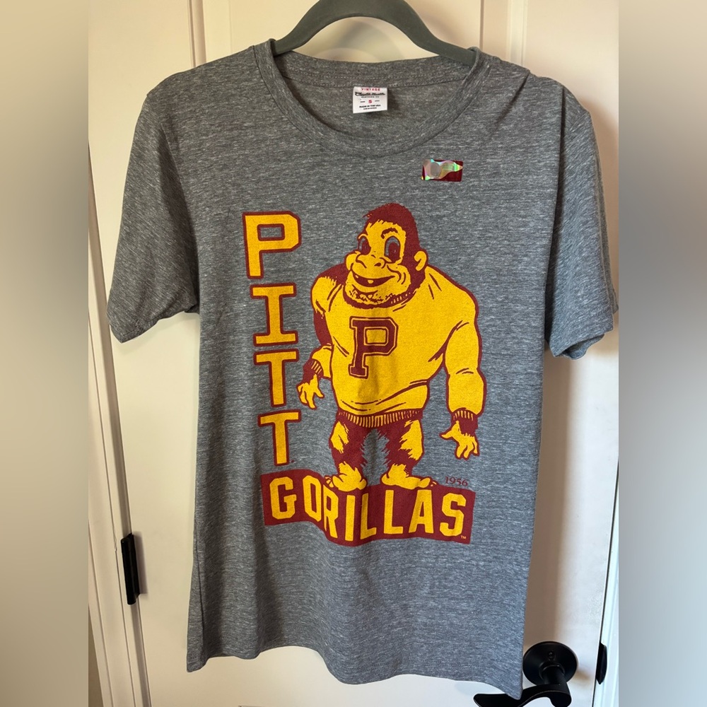 Charlie Hustle Gray Pittsburg State Gorillas Graphic T-Shirt